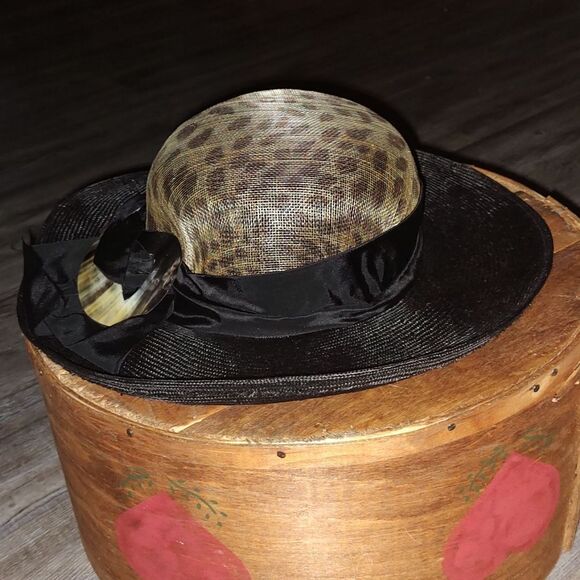 Vintage Marjorie Lee Wool black and animal print  wide brim hat   EUC
